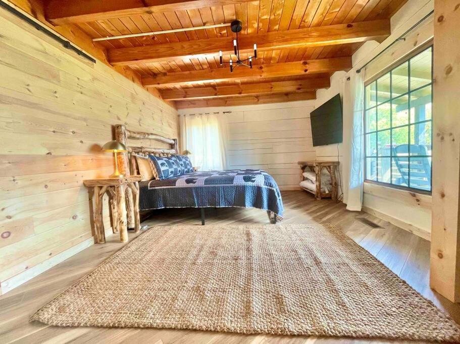Modern Lake Side Nest• Hotub Fenced Yard King Beds Sevierville Exteriör bild