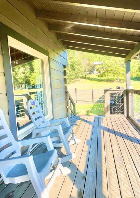 Modern Lake Side Nest• Hotub Fenced Yard King Beds Sevierville Exteriör bild