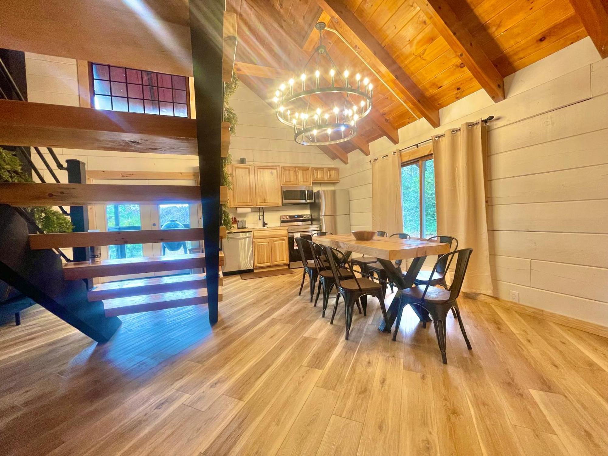 Modern Lake Side Nest• Hotub Fenced Yard King Beds Sevierville Exteriör bild